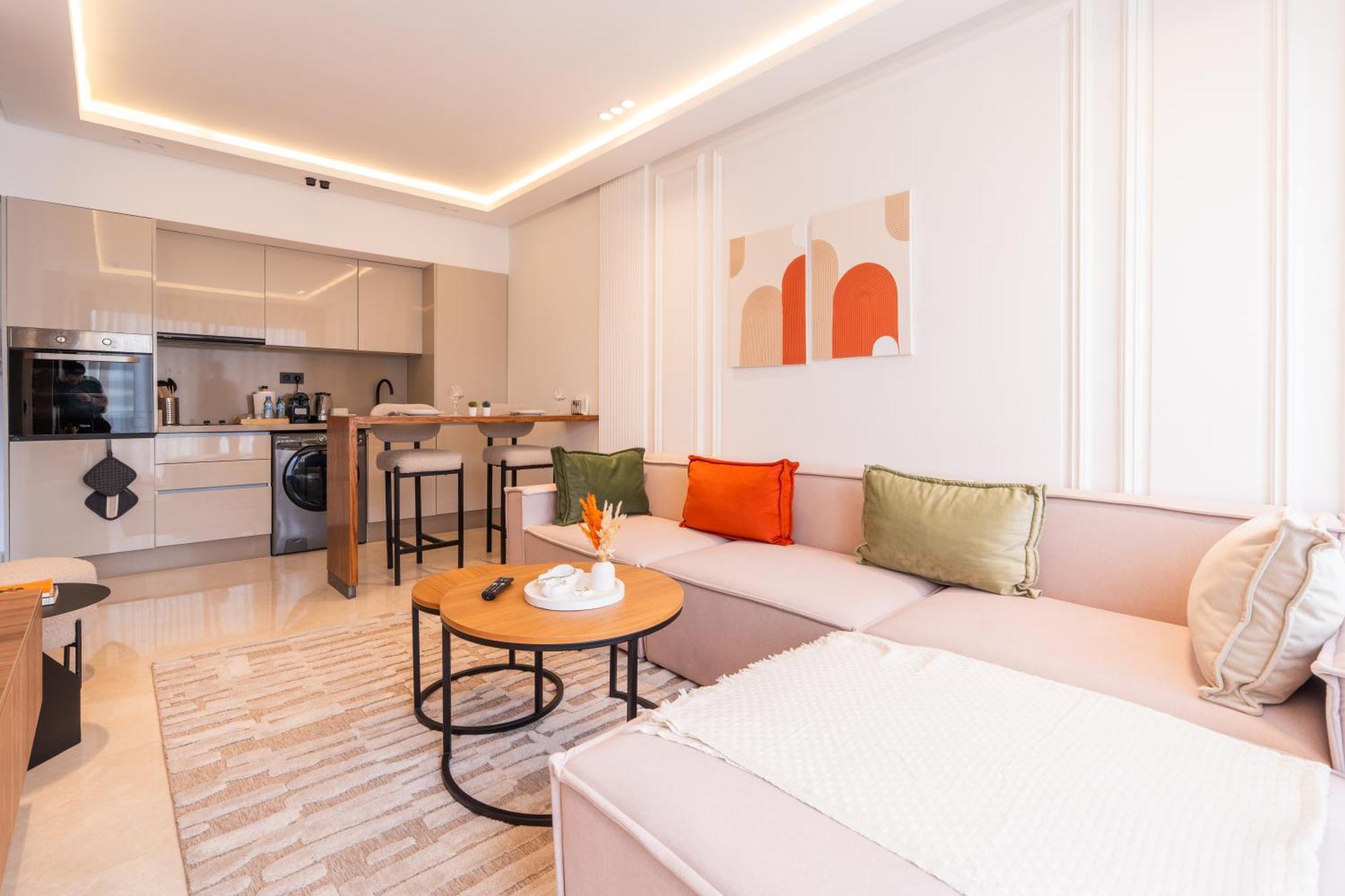 Elegant Balconies & Parking Maarif Apartment Casablanca